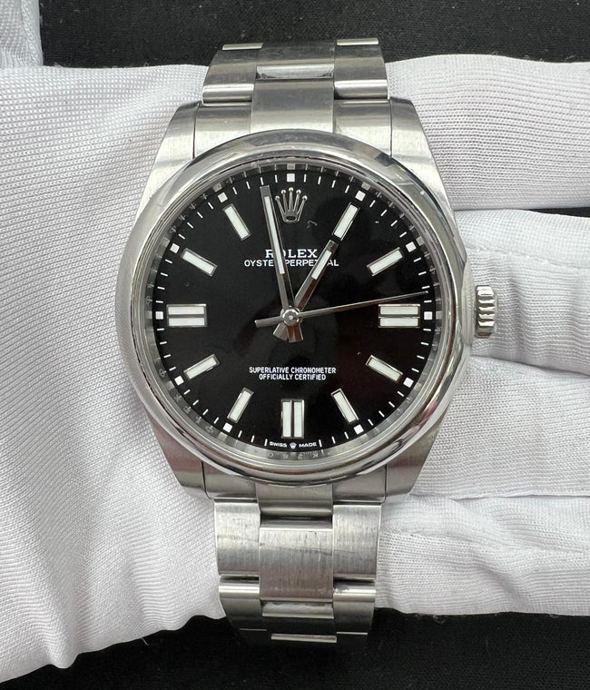 ROLEX OYSTER PERPETUAL 124300 Main Image