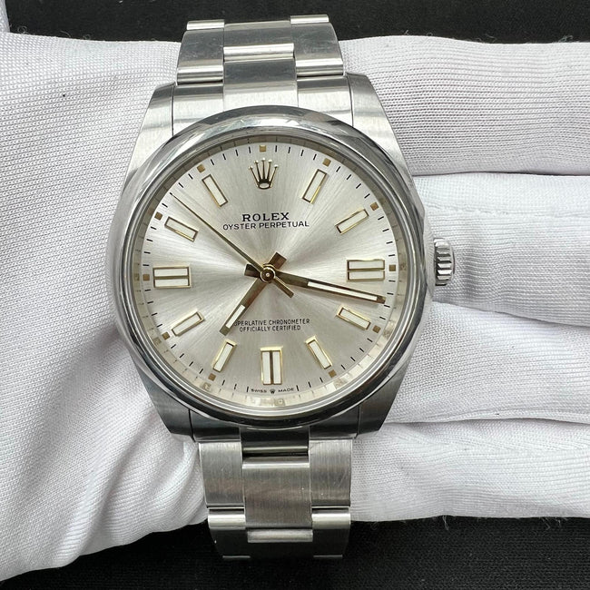 ROLEX OYSTER PERPETUAL 124300 Main Image