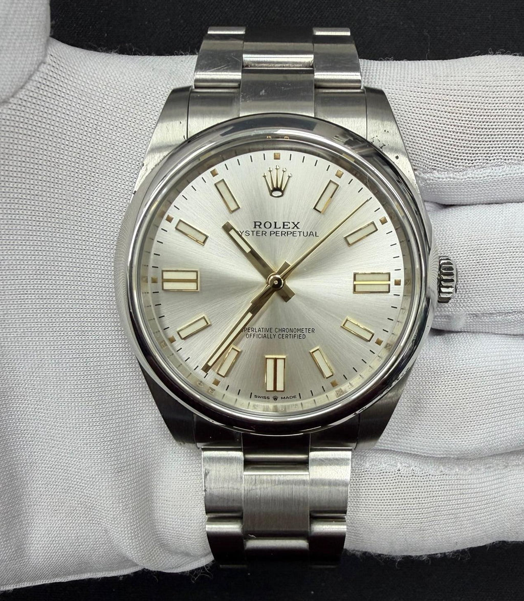 ROLEX OYSTER PERPETUAL 124300