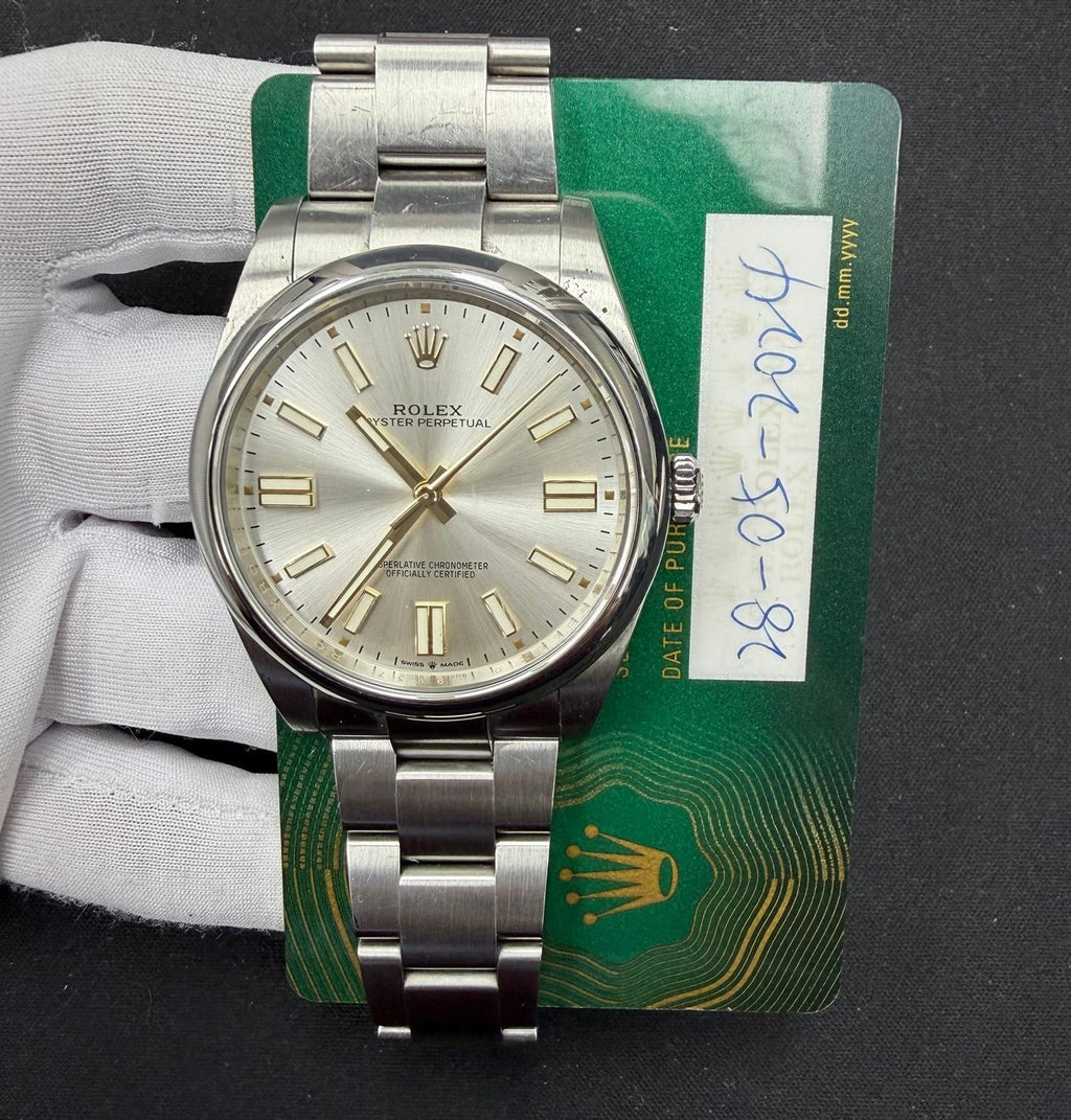ROLEX OYSTER PERPETUAL 124300