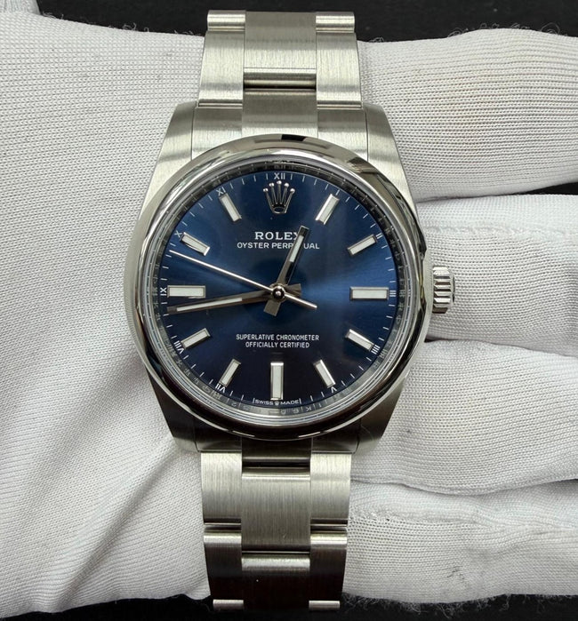 ROLEX OYSTER PERPETUAL 124200 Main Image