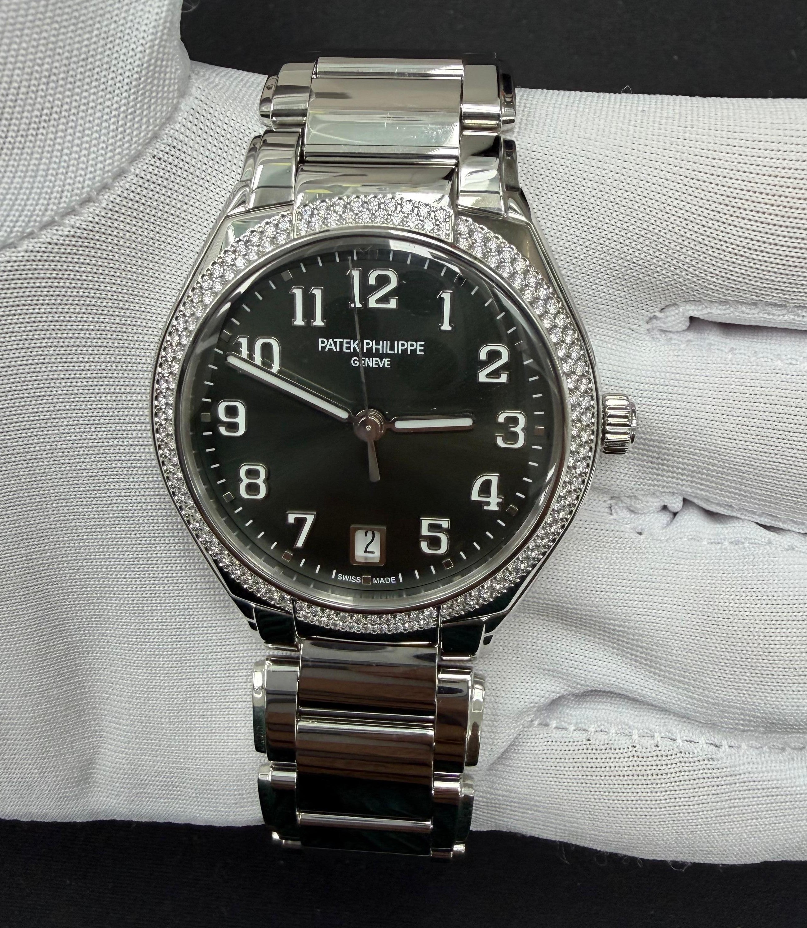 PATEK PHILIPPE TWENTY- 4 7300/1200A
