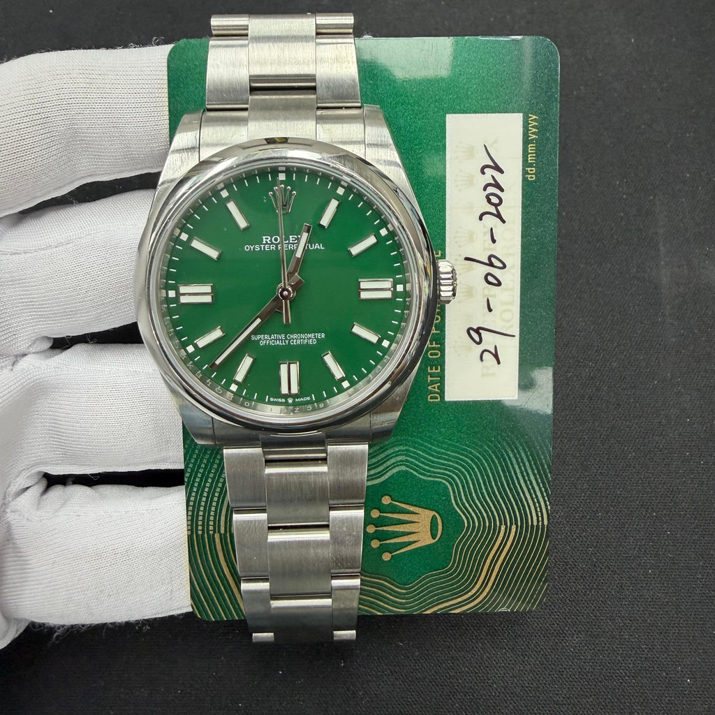 ROLEX OYSTER PERPETUAL 124300