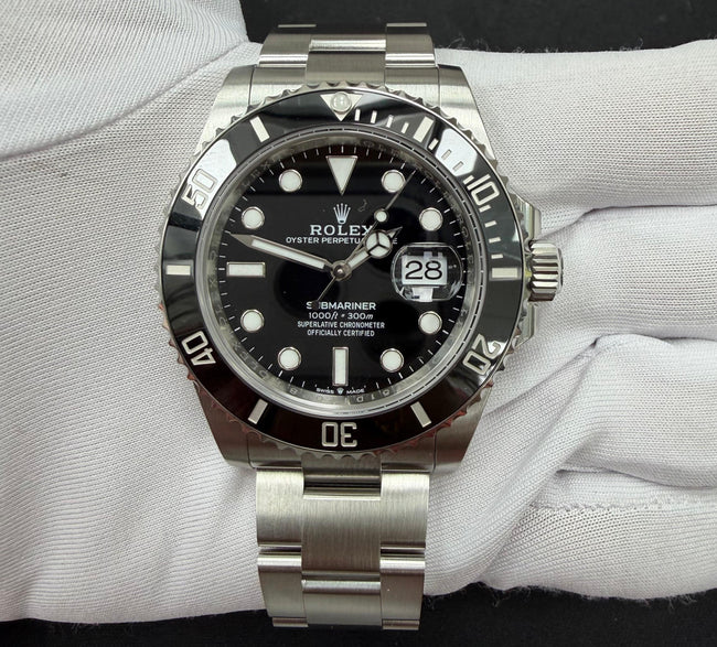 ROLEX SUBMARINER DATE 126610LN Main Image