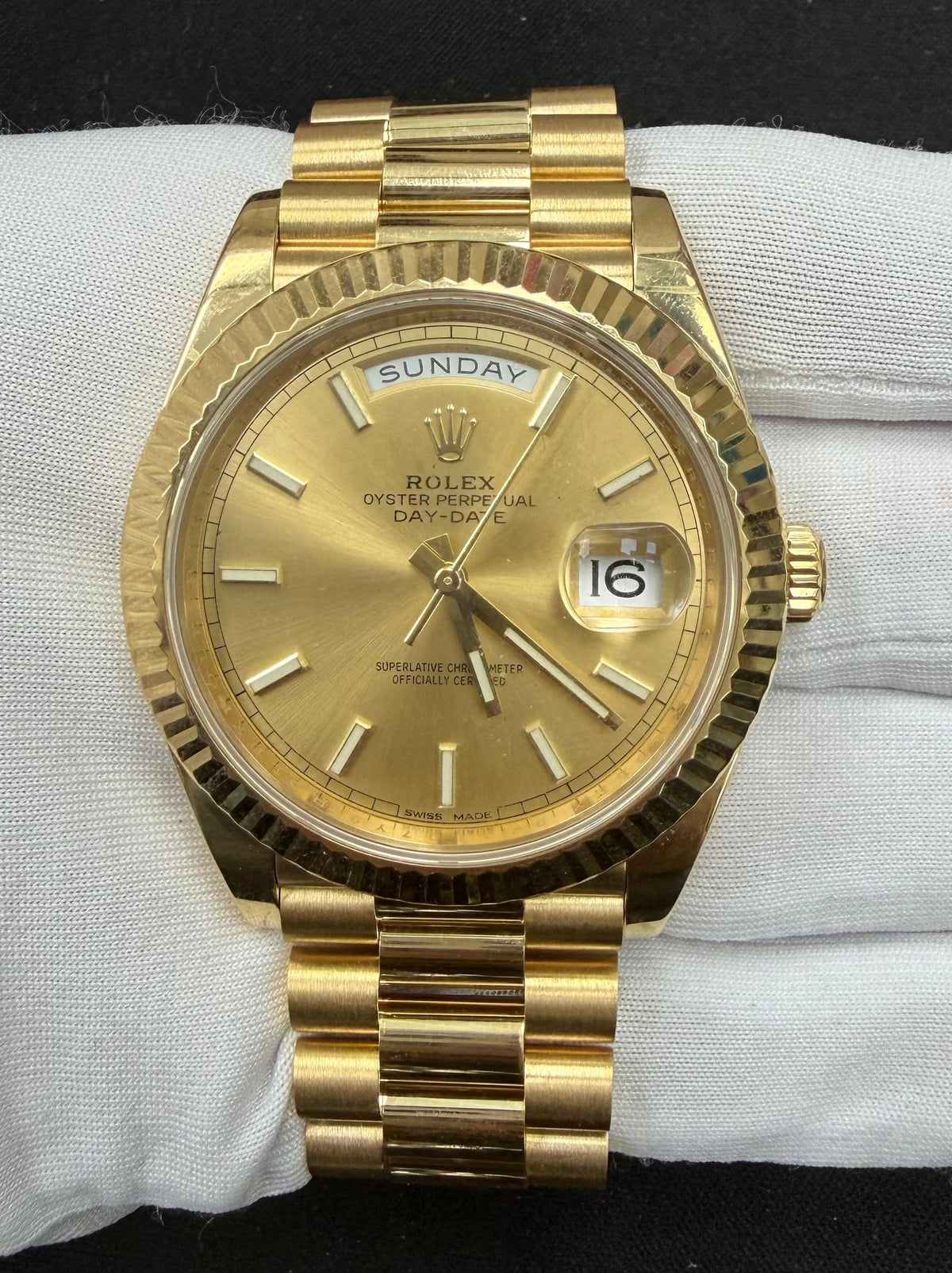 ROLEX DAY-DATE 228235