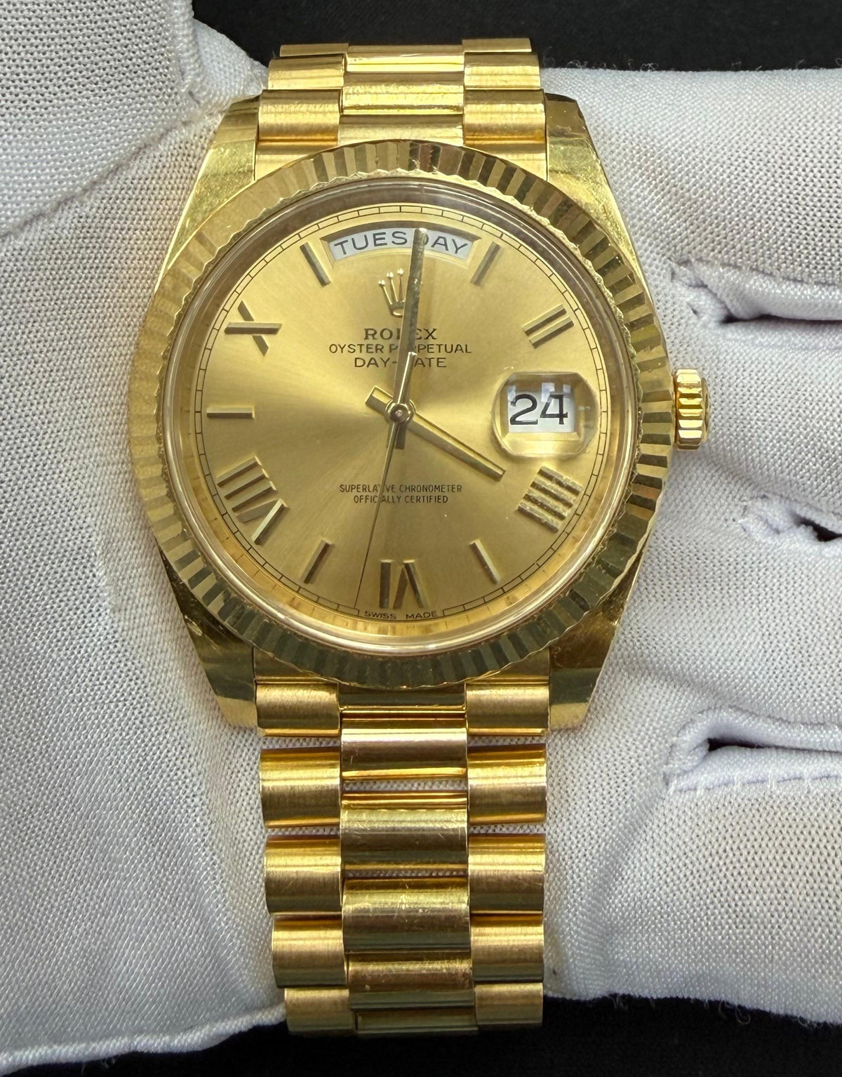 ROLEX DAY-DATE 228238