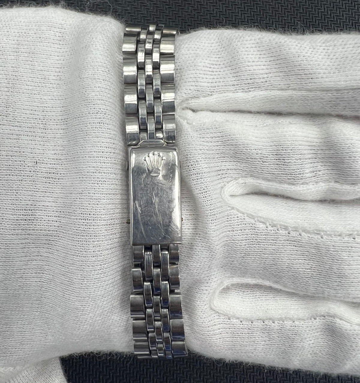 ROLEX OYSTER PERPETUAL DATE 6517SV
