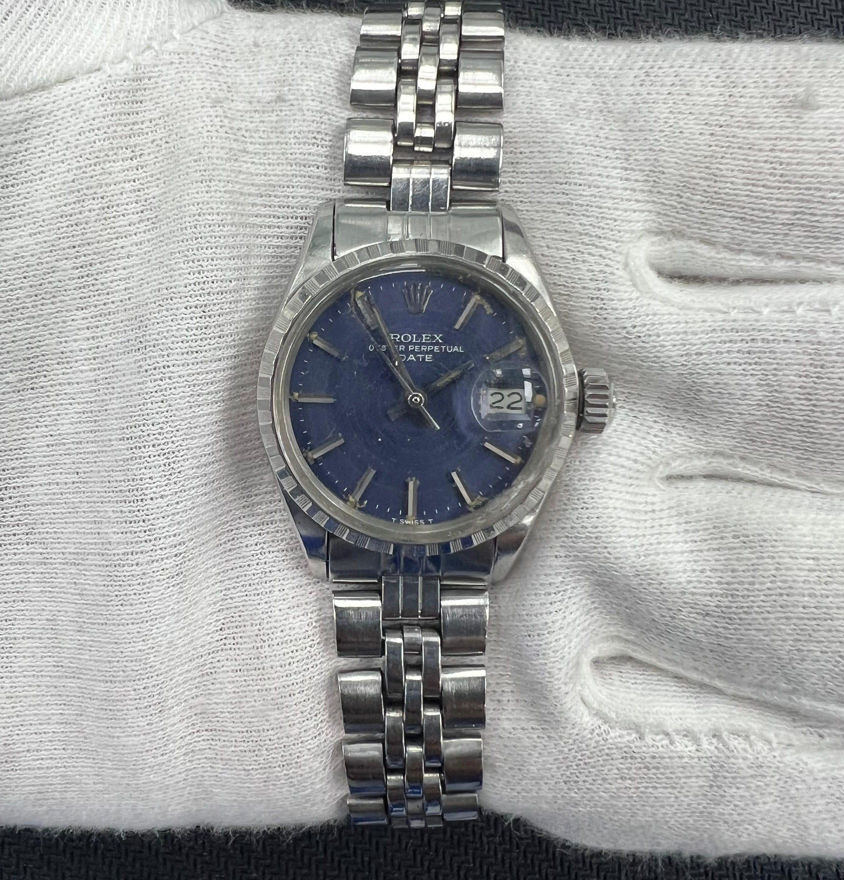 ROLEX OYSTER PERPETUAL DATE 6524BL