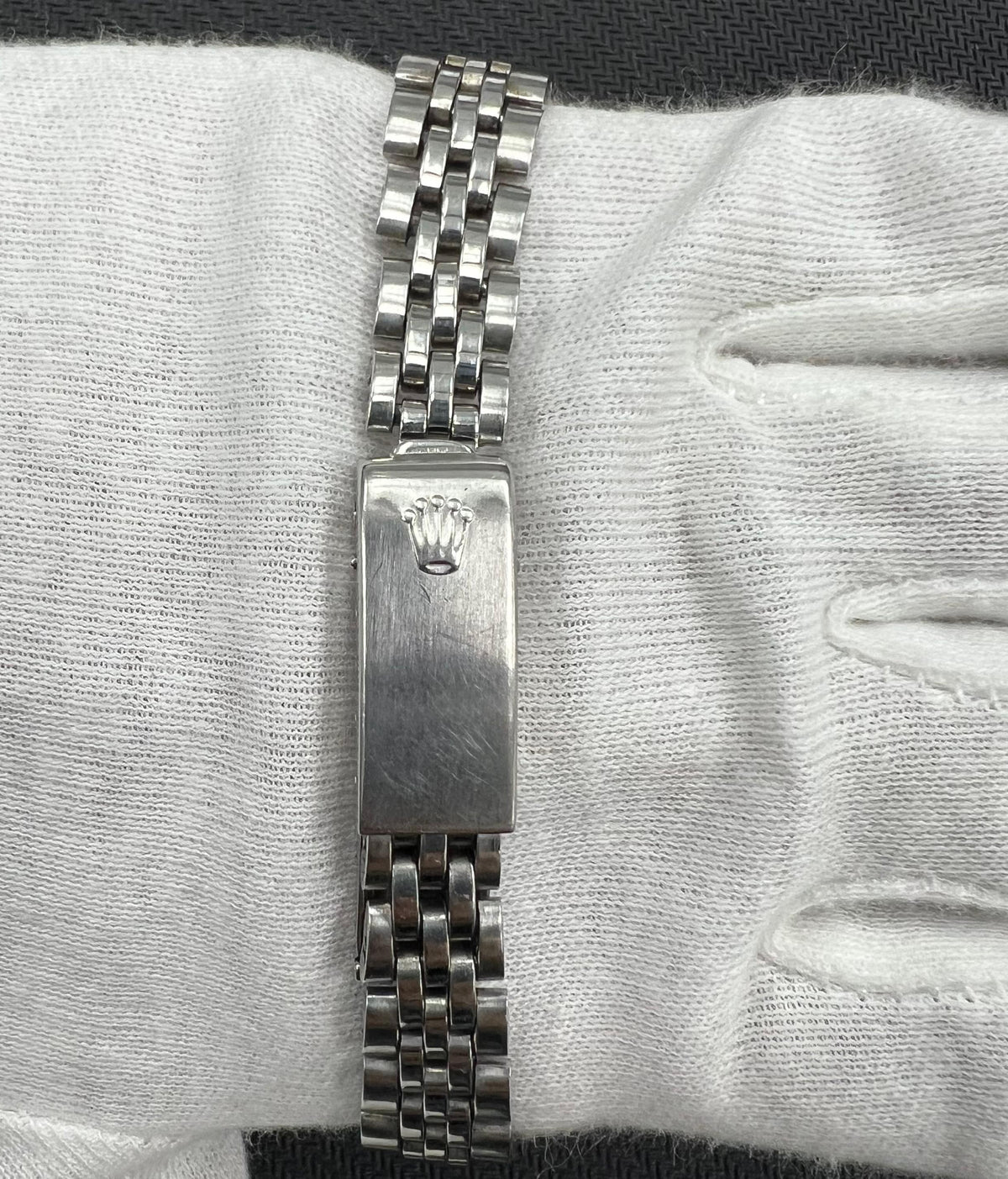 ROLEX OYSTER PERPETUAL DATE 6917