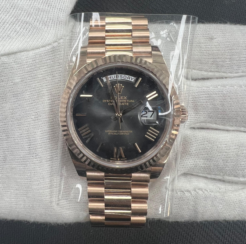 ROLEX DAY-DATE 228235