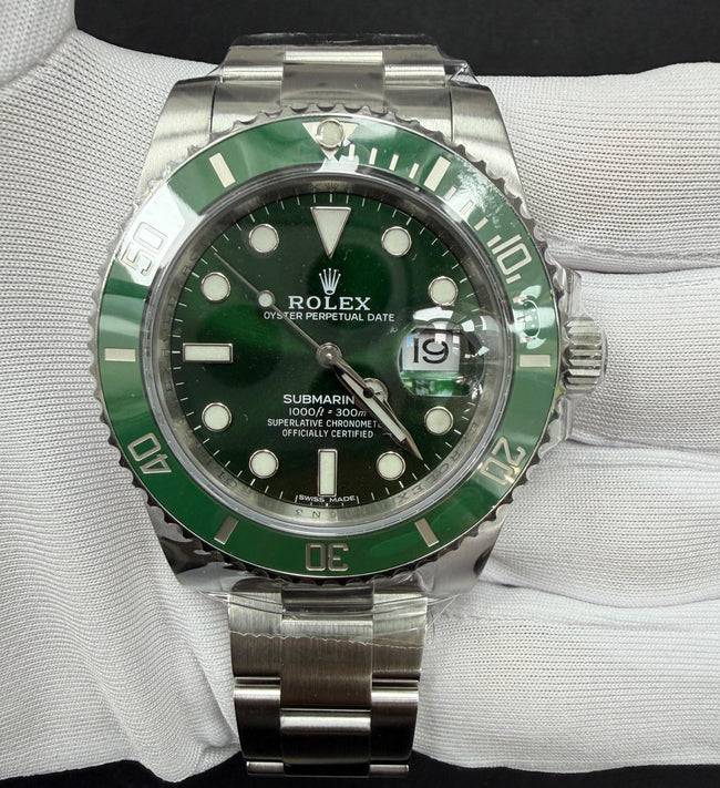 ROLEX SUBMARINER DATE 116610LV Main Image
