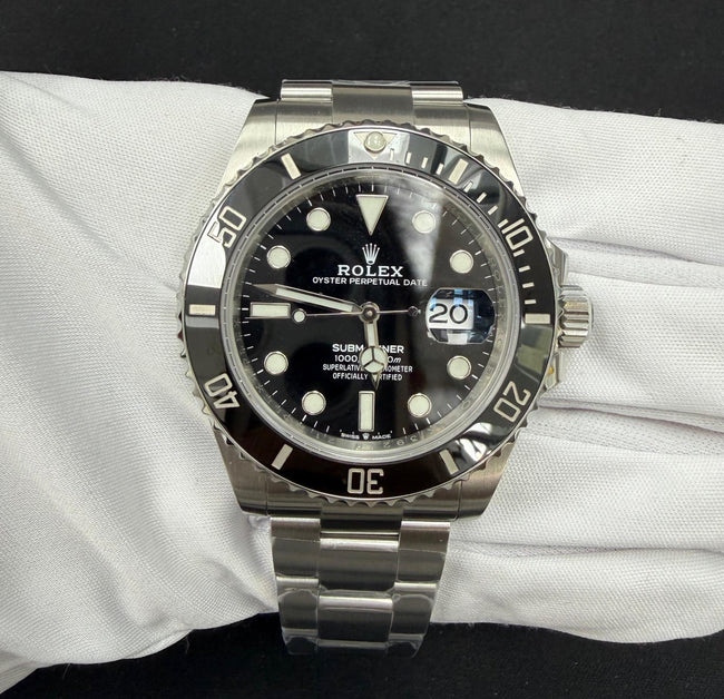 ROLEX SUBMARINER DATE 126610LN Main Image